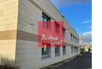 Location bureaux - Proche A6 et RER D  au Coudray-Montceaux - 91830