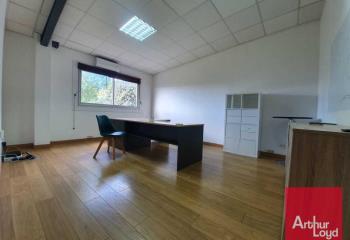 Location bureaux - Proche bus, autoroutes et gare  au Crès - 34920