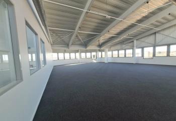 Bureaux à louer - Proche gare et transports en commun  au Mans - 72000