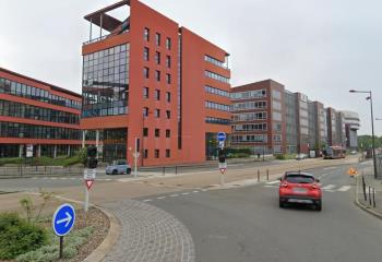 Location bureaux - Proche gare et transports en commun