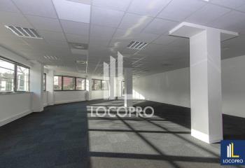 Location bureaux Les-Milles - Proche bus, TGV et aéroport Marseille Provence  à LES-MILLES - 13290