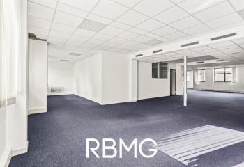 Location bureaux - Proche Gare de Clichy Levallois  à Levallois-Perret - 92300