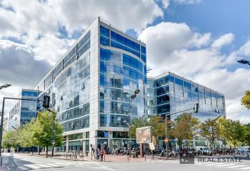Location de bureaux dans un immeuble emblématique de  à Levallois-Perret - 92300