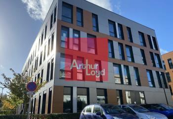 Bureaux à la location - au pied de la gare  à Lieusaint - 77127