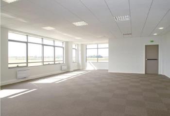 Location bureaux - Proche Francilienne N104 et A5  à Lieusaint - 77127