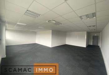Location bureaux - Proche Francilienne N104 et A5