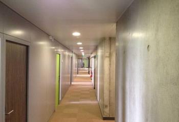 Location de bureaux immeuble An 2000 à  - Proche commerces  à Liévin - 62800