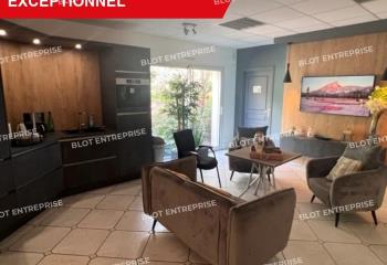Location bureaux - Proche Nantes - 2 terrasses et plage privée  à Ligné - 44850
