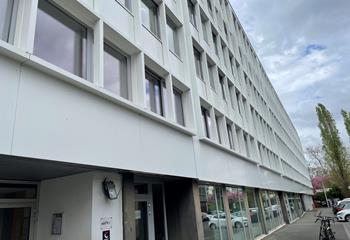 Location bureaux - Proche métro et gare Flandres  à Lille - 59000