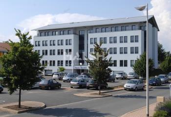 Location bureaux - Proche A6 et gare SNCF Villefranche-sur-Saône