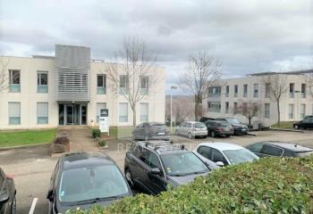 Location bureaux - Parc tertiaire, fibre et climatisation  à Limas - 69400