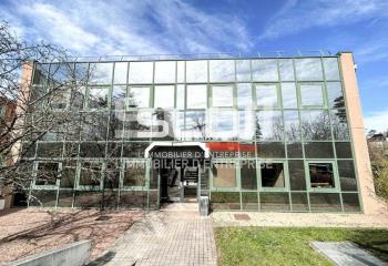 Location bureaux - Parc arboré, proche bus