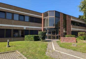 Location bureaux - Parc des Tanneries, proche Strasbourg et autoroute  à Lingolsheim - 67380