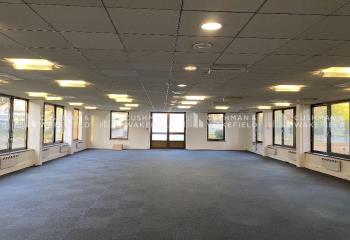 Location bureaux - Parc des Tanneries, proche GCO et transports en commun  à Lingolsheim - 67380