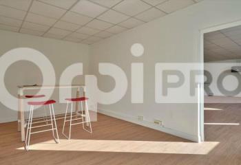 Location bureau (77185) - 199 m²