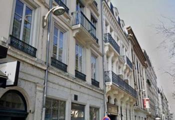 Location bureaux - Proche gare Perrache, métro, tram et autoroute  à Lyon 2 - 69002