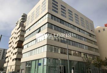 Location bureaux - Confluence, proche métro et tram  à Lyon 2 - 69002