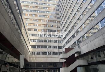 Location bureaux - Part-Dieu, proche métro, tram et gare  à Lyon 3 - 69003