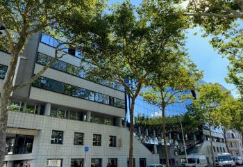 Location bureaux - Proche métro, tram et gare Part-Dieu