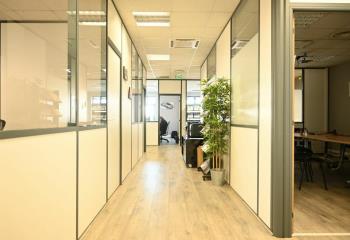 Location bureaux à - Métro Jean Macé et Gerland - Accès A7