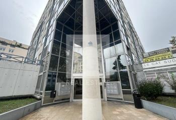 Bureaux à louer - Accès métro D