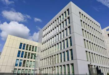 Location bureaux - Proche Gare de Vaise, transports et services  à Lyon 9 - 69009