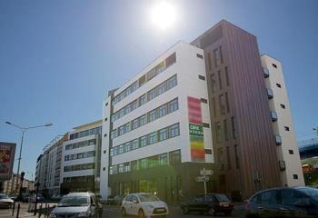 Location bureaux - Proche Gare de Vaise, métro et autoroute  à Lyon 9 - 69009