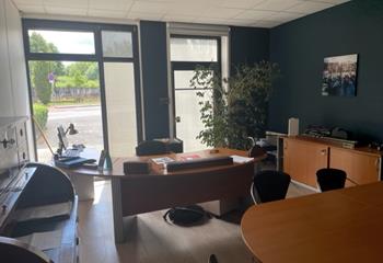 Location bureaux - Proche commodités et parkings  à Marcq-en-Baroeul - 59700