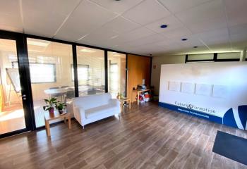 Location bureaux - Proche tramway Buisson