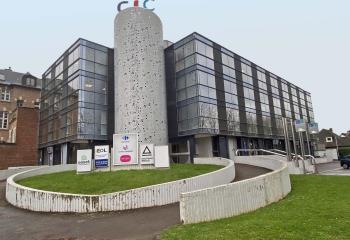 Location bureaux - Proche Tramway et services  à Marcq-en-Baroeul - 59700