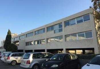 Proche A7 - Bureaux à louer à  à Marseille 14 - 13014