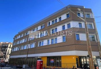 Location bureaux - Proche A7, A55 et transports en commun  à Marseille 15 - 13015