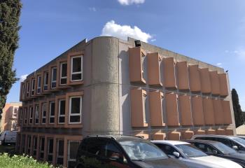 Location bureaux - Proche Transilien et autoroute A51  à Marseille 15 - 13015