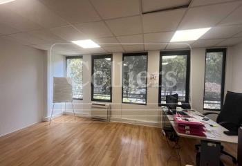 Location de bureaux - immeuble Le Stratege  à Marseille 8 - 13008