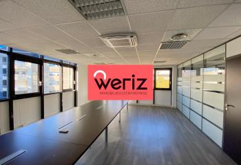 Location bureaux, proche centre commercial Bonneveine et transports  à Marseille 8 - 13008
