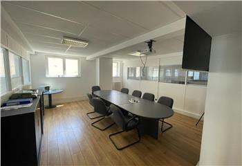 Bureaux à louer - Proche autoroute et commodités  à Metz - 57000