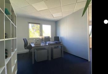 Location bureaux, proche gare de Bellevue, avec ascenseur  à Meudon - 92190