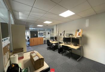 Location bureaux - Proche ligne de bus C1