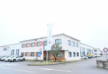 Location bureaux - Proche A432, A42, D302, Tramway T3, Bus Z12