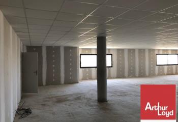 Location bureaux - Proche Nationale 7 et A7  à Montélimar - 26200