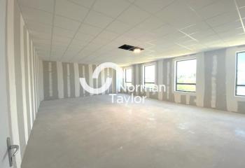 Location bureaux Garosud - Proche autoroute A9 et tramway  à Montpellier - 34000