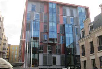 Location bureaux - Proche métro 1, 9 et RER A  à Montreuil - 93100