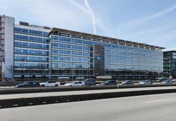 Location de bureaux - immeuble moderne de bon standing - métro 4  à Montrouge - 92120