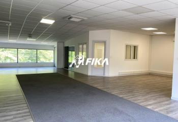 Location bureaux - Proche A64, D817 et gare