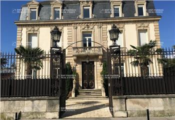 Location bureaux - Centre-ville, ascenseur et stationnement  à Nancy - 54000