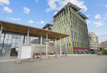Location bureaux - Proche RER A, Transilien L et Métro  à Nanterre - 92000