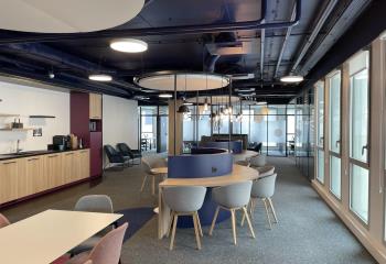 Location bureaux - Quartier Euronantes, proche gare SNCF  à Nantes - 44000