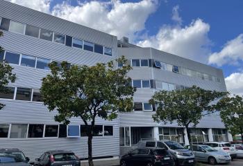 Location bureaux - Île de - Proche bus Pompidou, Hôtel de Région et Écosse  à Nantes - 44000