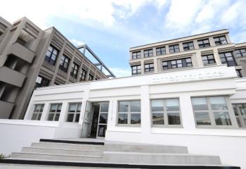 Bureaux à louer à - Gare maritime - Accès tram