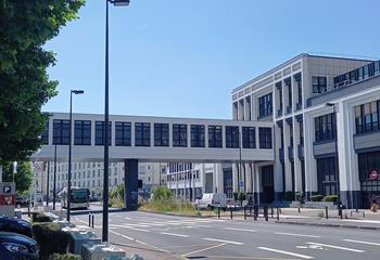 Location bureaux - Proche Loire et centre-ville  à Nantes - 44000